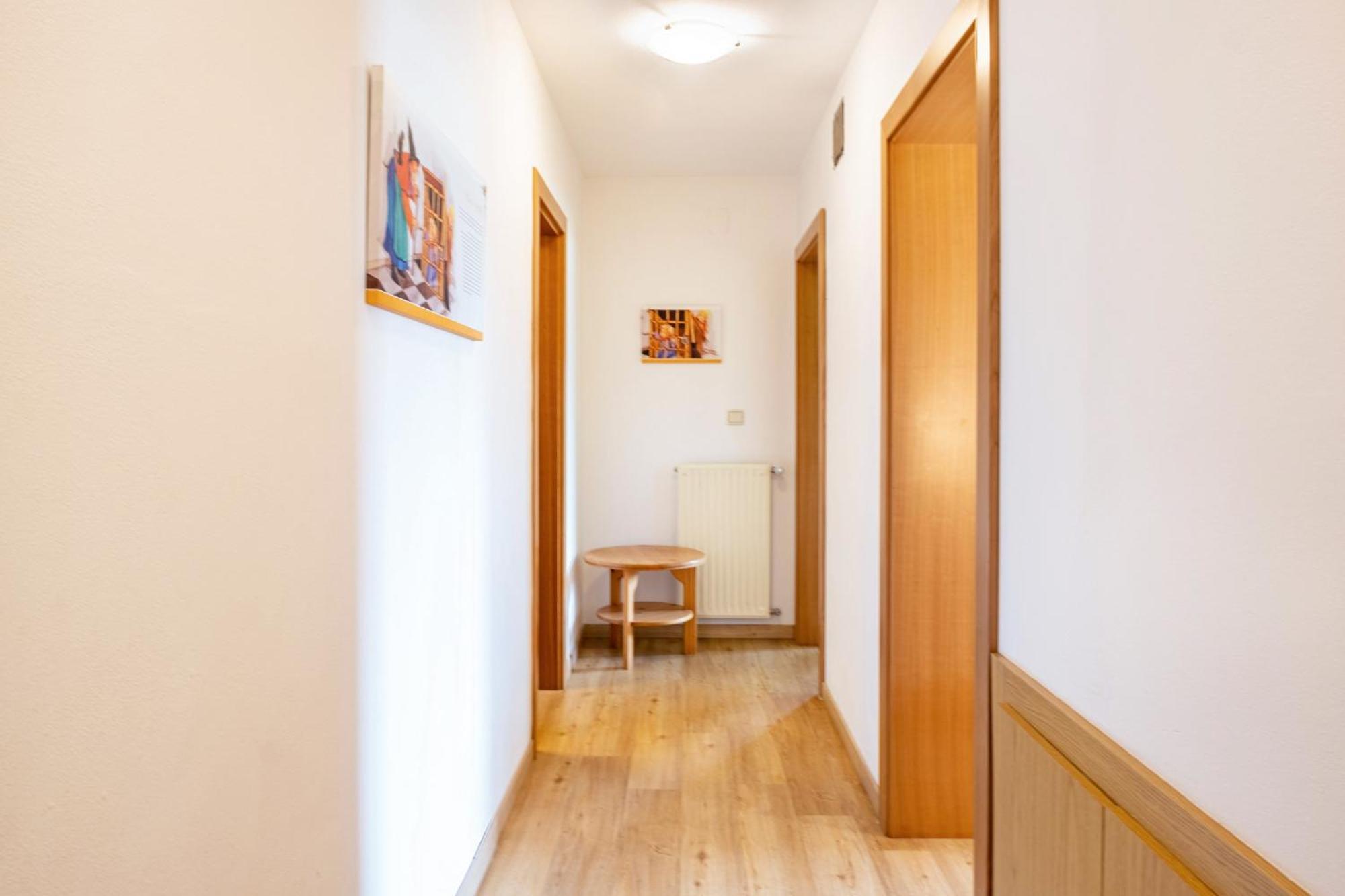 Haensel Und Gretel Schlosshof Umes Экстерьер фото