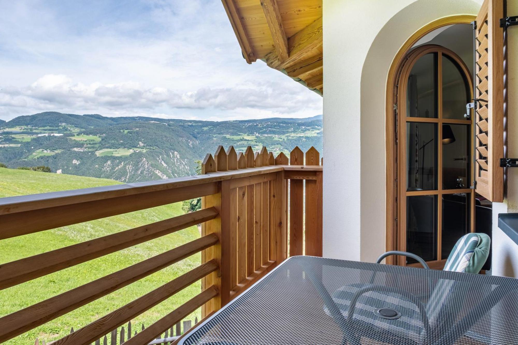Haensel Und Gretel Schlosshof Umes Экстерьер фото