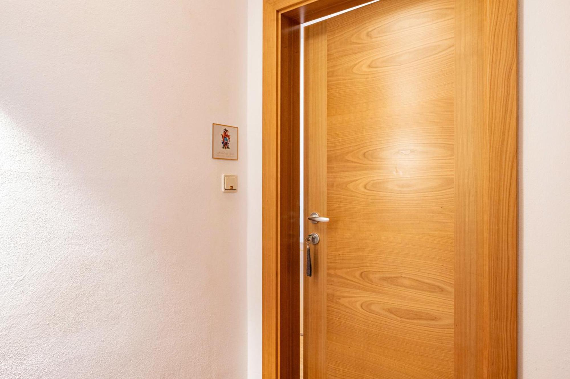 Haensel Und Gretel Schlosshof Umes Экстерьер фото