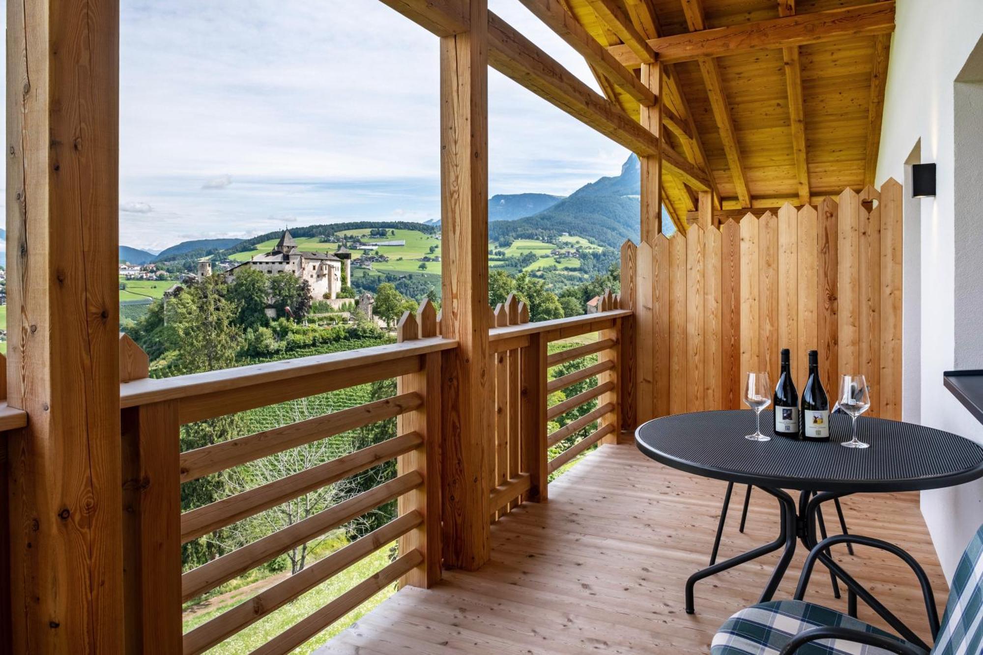 Haensel Und Gretel Schlosshof Umes Экстерьер фото